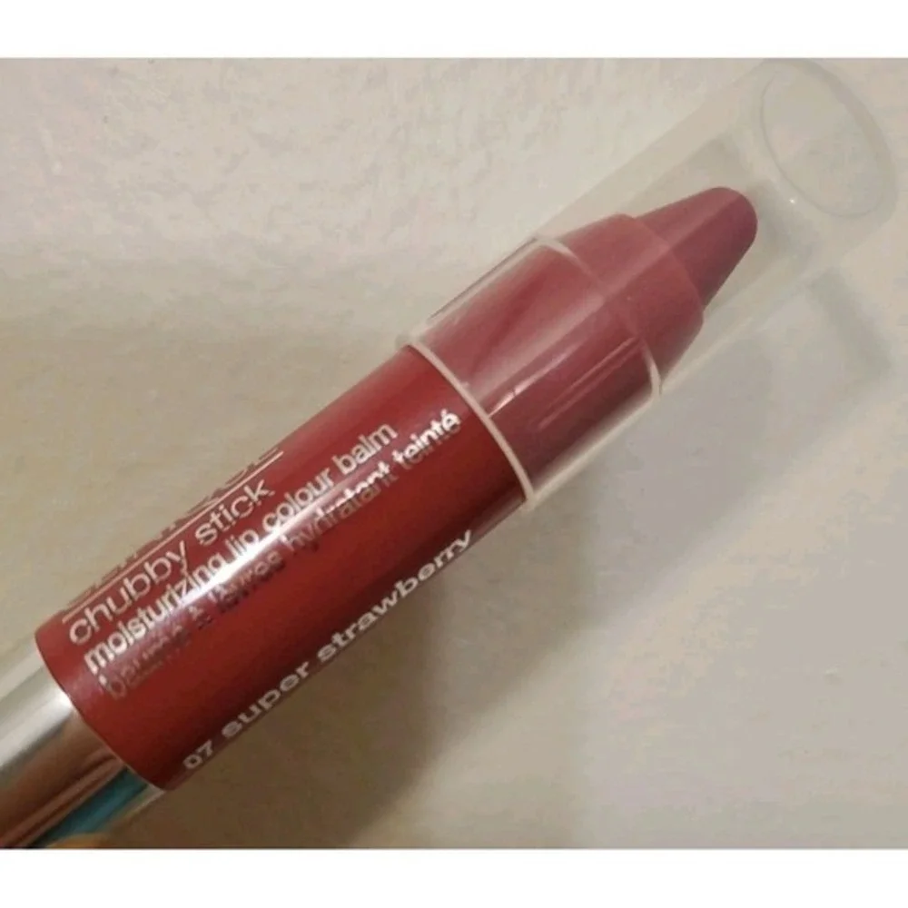 Clinique Chubby Stick Lip Colour Balm 07 Super‎ Strawberry. Travel Size